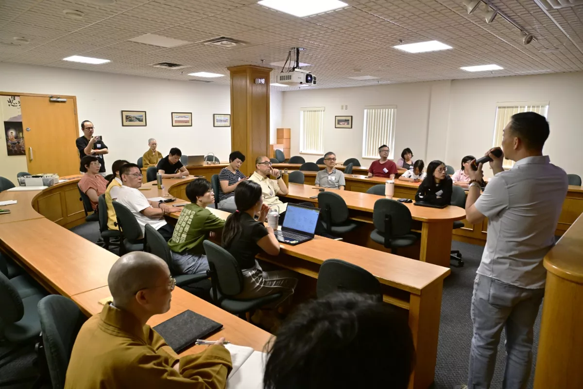 FGS Toronto Hosts Microfilm Workshop to Spread the Beauty of Humanistic Buddhism